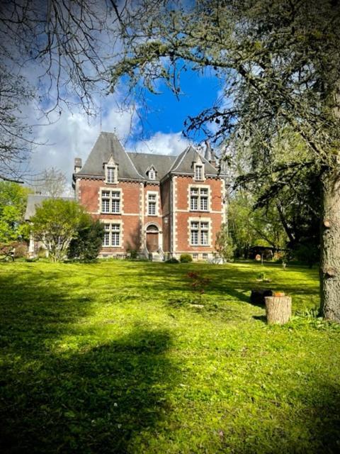 Domaine De La Croix De Saint Lambert Bed & Breakfast Poix-Terron Ngoại thất bức ảnh